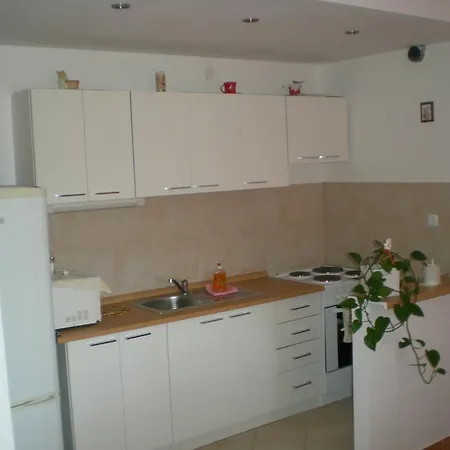 Karla Appartement Slatine